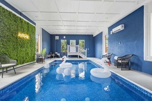 Unclassified image, 2 of 126, button - New! Game Time Retreat! Waterfall, Galaxy Pool, Rooftop Theater, Spa, Sauna! (Sevierville)