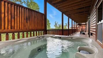 Bañera de hidromasaje exterior