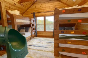 8 間睡房、熨斗/熨衫板、可攜式嬰兒床、Wi-Fi