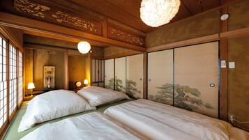 Blackout curtains, iron/ironing board, free WiFi