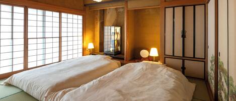 ซูพีเรียวิลล่า, ระเบียง, วิวเมือง | ผ้าม่านกันแสง, เตารีด/โต๊ะรีดผ้า, Wi-Fi ฟรี