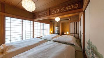 Superior Villa, Balcony, City View | Blackout curtains, iron/ironing board, free WiFi