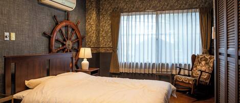 Superior-huvila, parveke, kaupunkinäköala | Pimennysverhot, silitysrauta/-lauta, ilmainen Wi-Fi