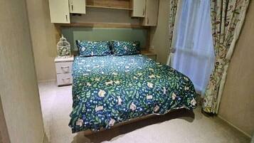 2 camere, con stile personalizzato, con arredamento individuale