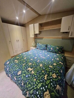 2 chambres, décoration personnalisée, ameublement personnalisé