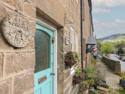 40 Water Lane
