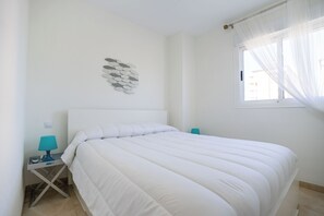 3 bedrooms, iron/ironing board, travel crib, WiFi