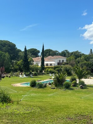 Property grounds - Quinta da Arrábida - Manor House. Luxury meets beauty within Nature in Arrábida (Azeitão)