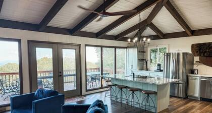 The Perch -Incredible view - Right along the Blue Ridge Parkway