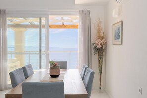 4 bedrooms