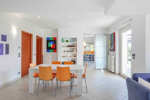 Dining - The Vista Retreat N.2 (Treiso)