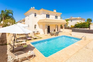 Villa - Villa Solis With 3 Bedrooms and 3 Bathrooms (Paralimni)