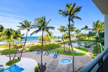 Pool. Ocean Villas 8385 Beachfront Condo