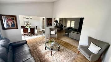 TV connectée, cheminée