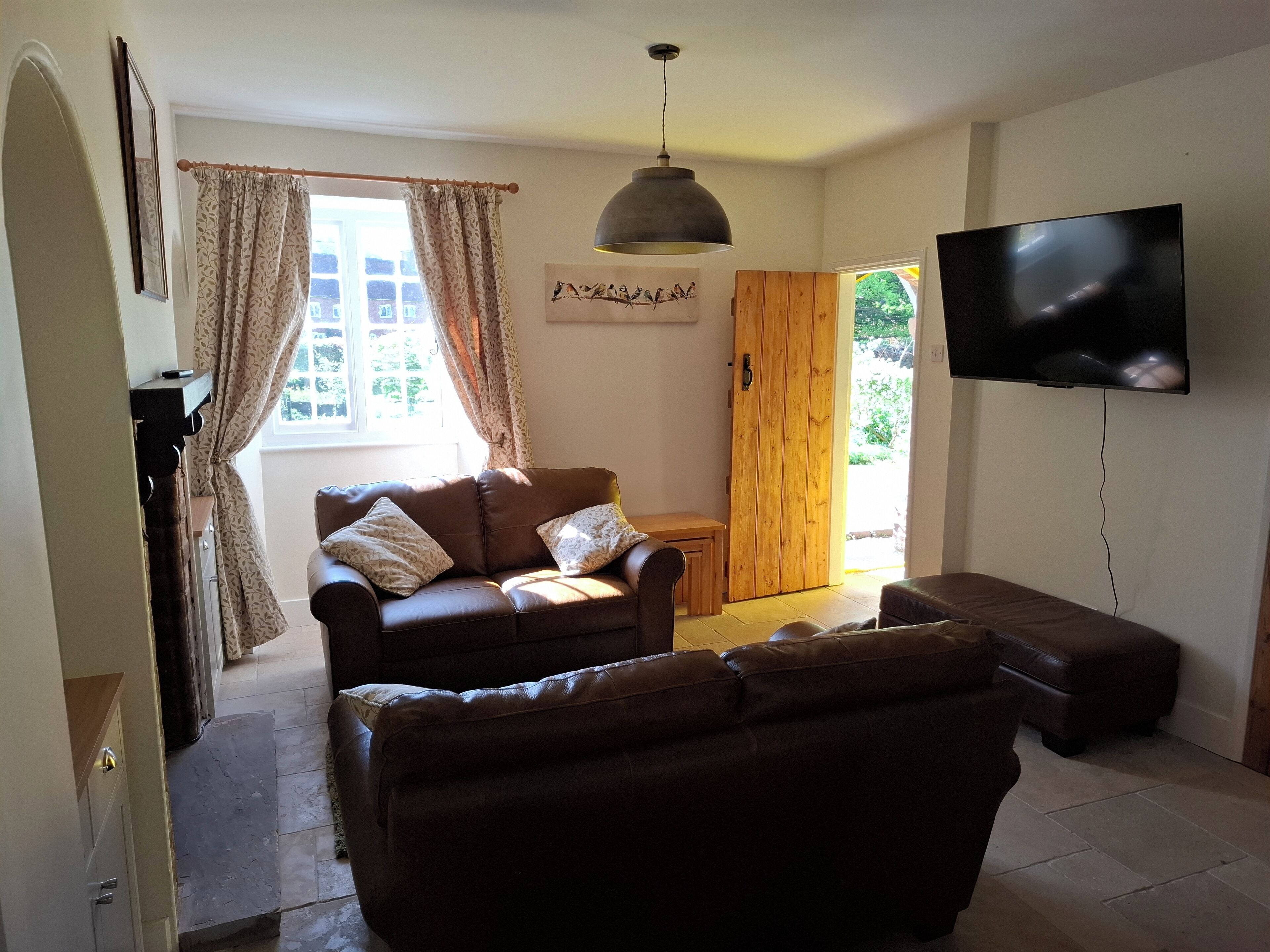 Cottage, 3 Bedrooms | Iron/ironing board