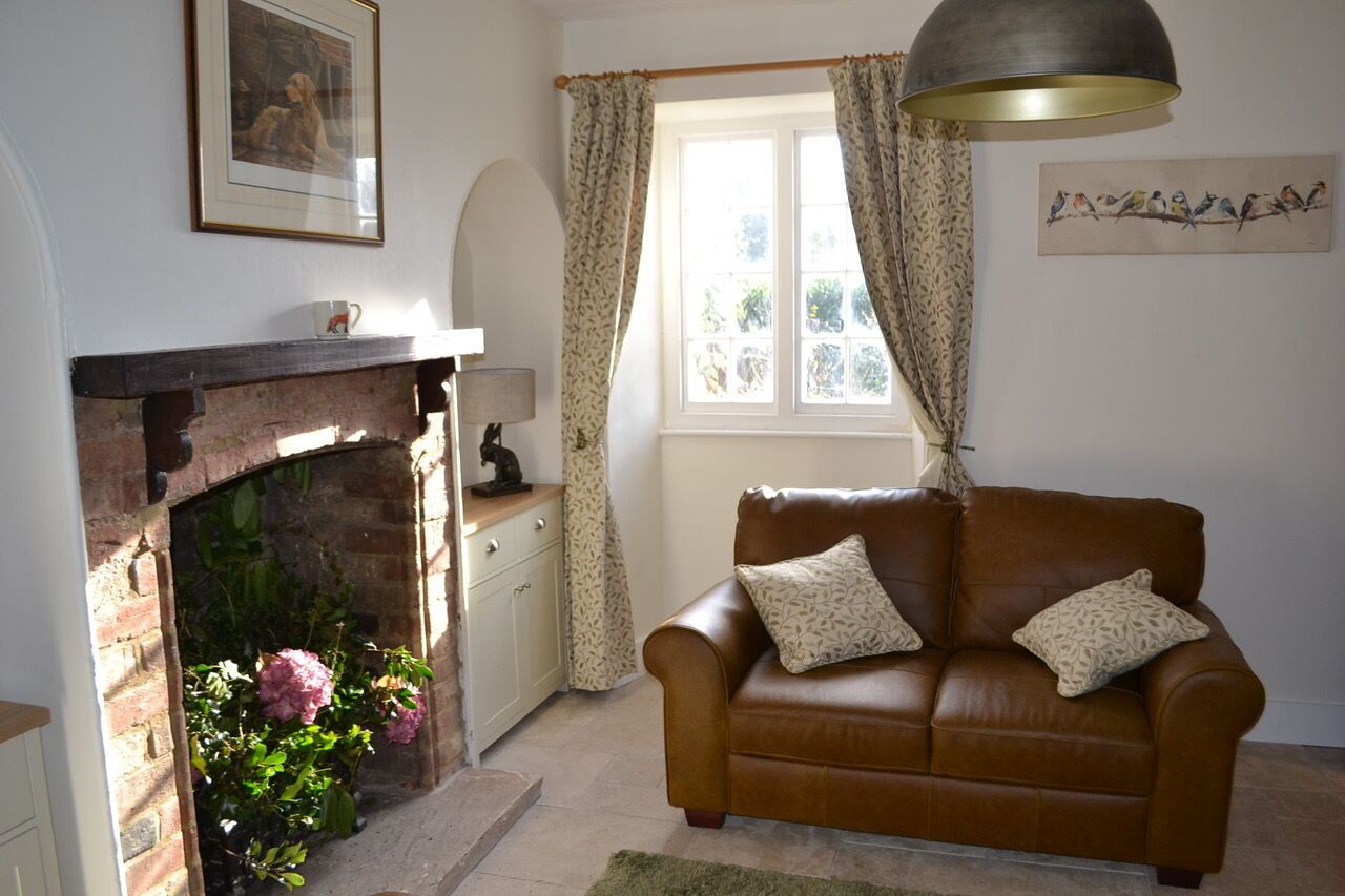 Cottage, 3 Bedrooms | Living area | 32-inch TV with digital channels