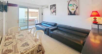 AGENCE HENRI CAMILLE - ROUAZE 3 -  1 chambre 50m du Martinez 5min Palais