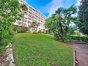 Property grounds - HENRI CAMILLE AGENCY - Gallia - Huge studio w/ big terrace downtown (Cannes)