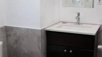 Free toiletries, towels, soap, shampoo