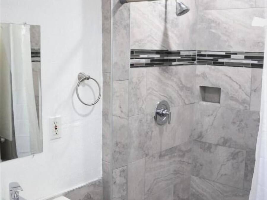 Artículos de tocador gratuitos, toallas, jabón, shampoo