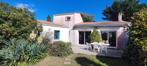 Vacation home in a quiet location and close to the beach