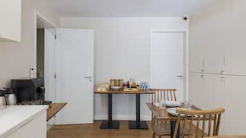 Free daily continental breakfast