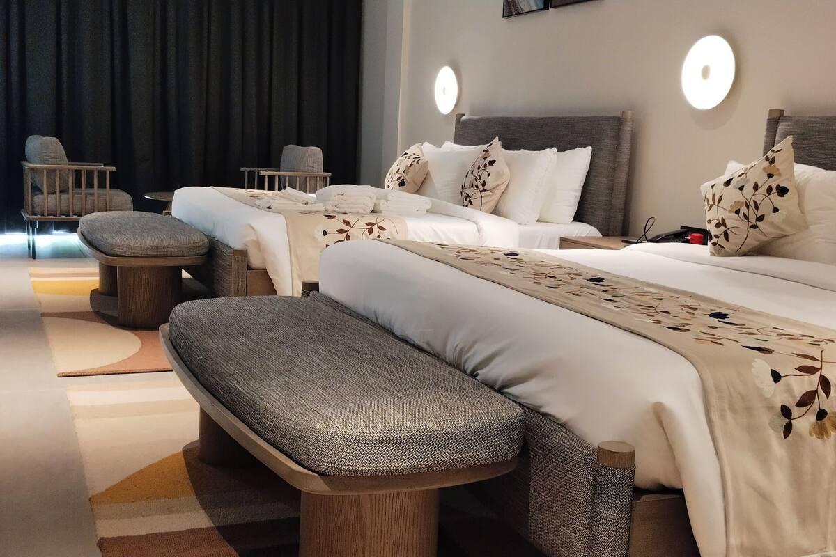 Eenpersoonskamer | Luxe beddengoed, een kluis op de kamer, individueel gedecoreerd