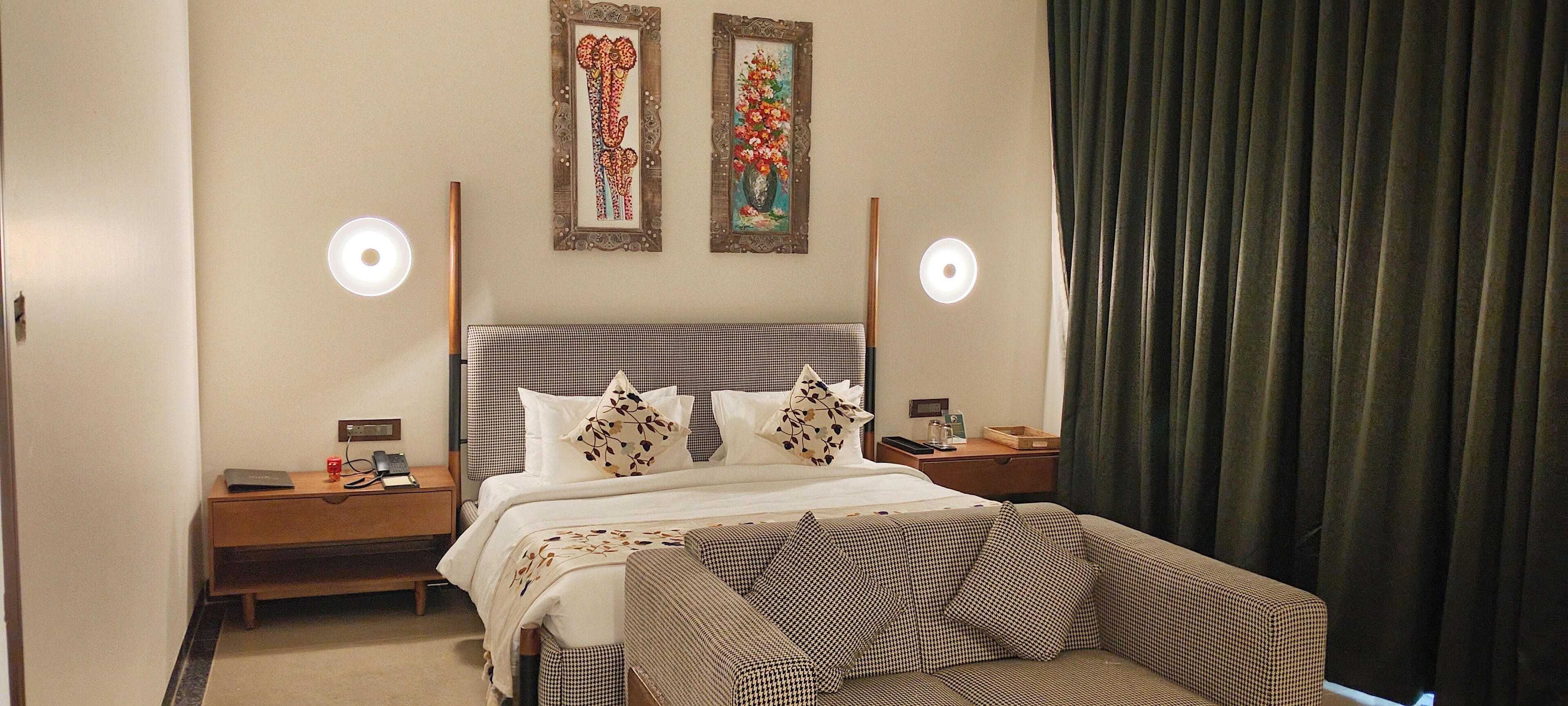 Premium Suite, Balcony, River View | Premium bedding, in-room safe, individually decorated