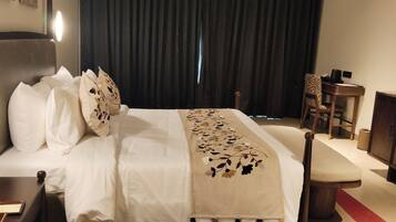 Standard Single Room | Premium bedding, in-room safe, individually decorated