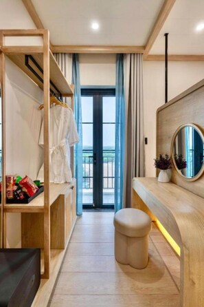 อพาร์ทเมนท์, 3 ห้องนอน, วิวทะเล | ผ้าม่านกันแสง, เตารีด/โต๊ะรีดผ้า, Wi-Fi ฟรี, ผ้าปูที่นอน