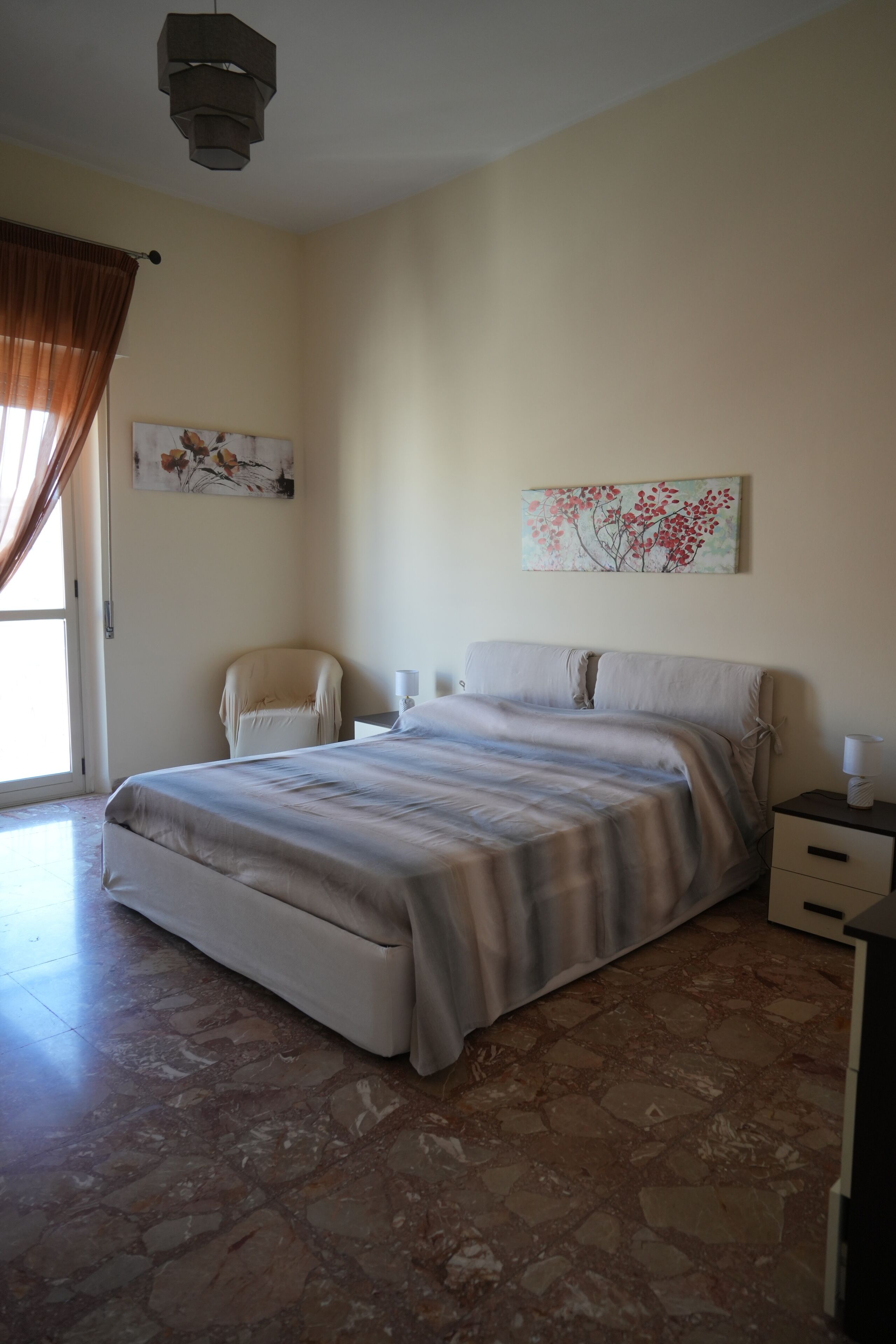 Hus, 2 soverom, balkong, byutsikt | Sengetøy av topp kvalitet, dundyner og blendingsgardiner