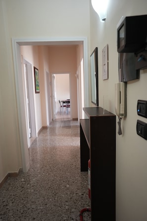 Casa, 2 dormitoris, balcó, vistes a la ciutat | Terrassa o pati