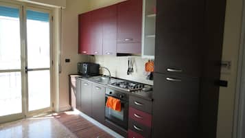 Ferienhaus, 2Â Schlafzimmer, Balkon, Stadtblick | Eigene KĂŒche