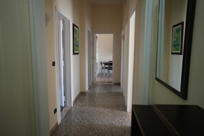 House, 2 Bedrooms, Balcony, City View | Terrace/patio