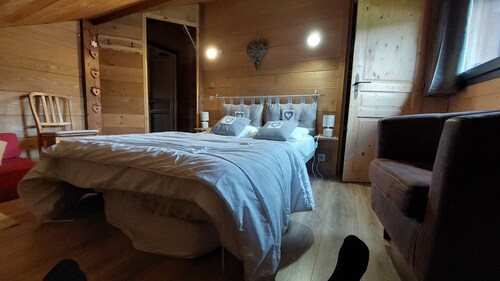 chalet mitoyen haut jura à lamoura aux pieds des pistes de fond