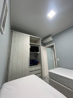 3 bedrooms, iron/ironing board, WiFi, wheelchair access