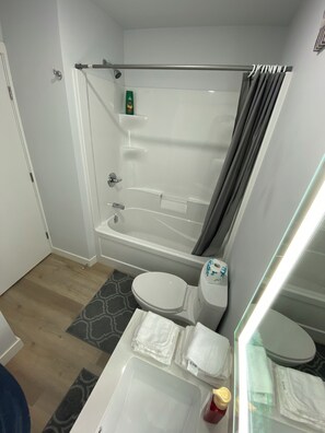 Hårtørrer, håndklæder, Sæbe, Shampoo