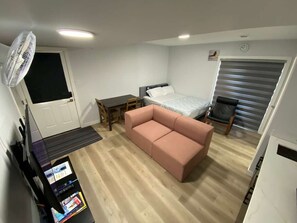 Fer et planche à repasser, Wi-Fi, draps fournis
