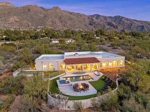 Exterior - Luxury Desert Retreat, 5BR, Heated Pool, Spa & Putting Green, Sleeps 16 (Tucson)
