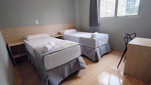 Standard Double or Twin Room | Laptop workspace, bed sheets - Unity Hotel - Allianz (São Paulo)