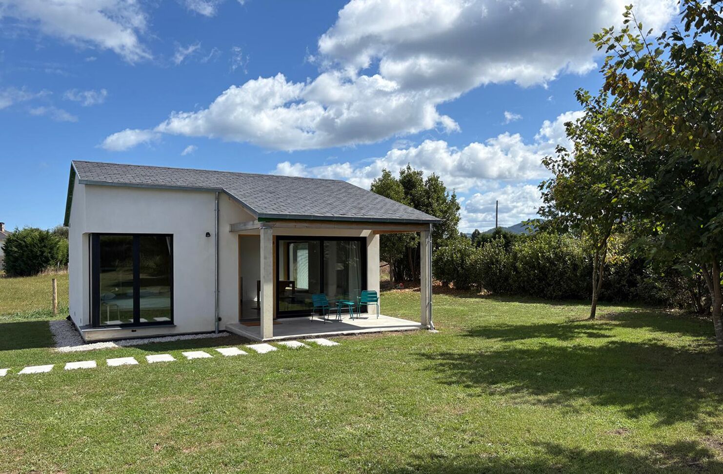 المنشأة من الخارج