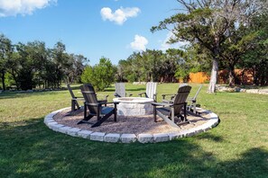 المنطقة المحيطة بالمنشأة