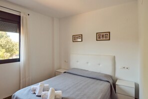 2 Schlafzimmer, Bügeleisen/Bügelbrett, WLAN, Bettwäsche