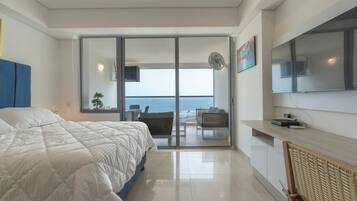 1 slaapkamer, een bureau, een strijkplank/strijkijzer, gratis wifi