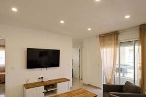 TV