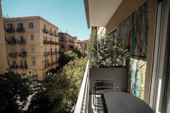 Luxury Triple Room, City View | Blackout drapes, soundproofing, iron/ironing board, free WiFi