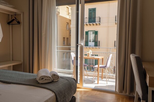 Blackout drapes, soundproofing, iron/ironing board, free WiFi