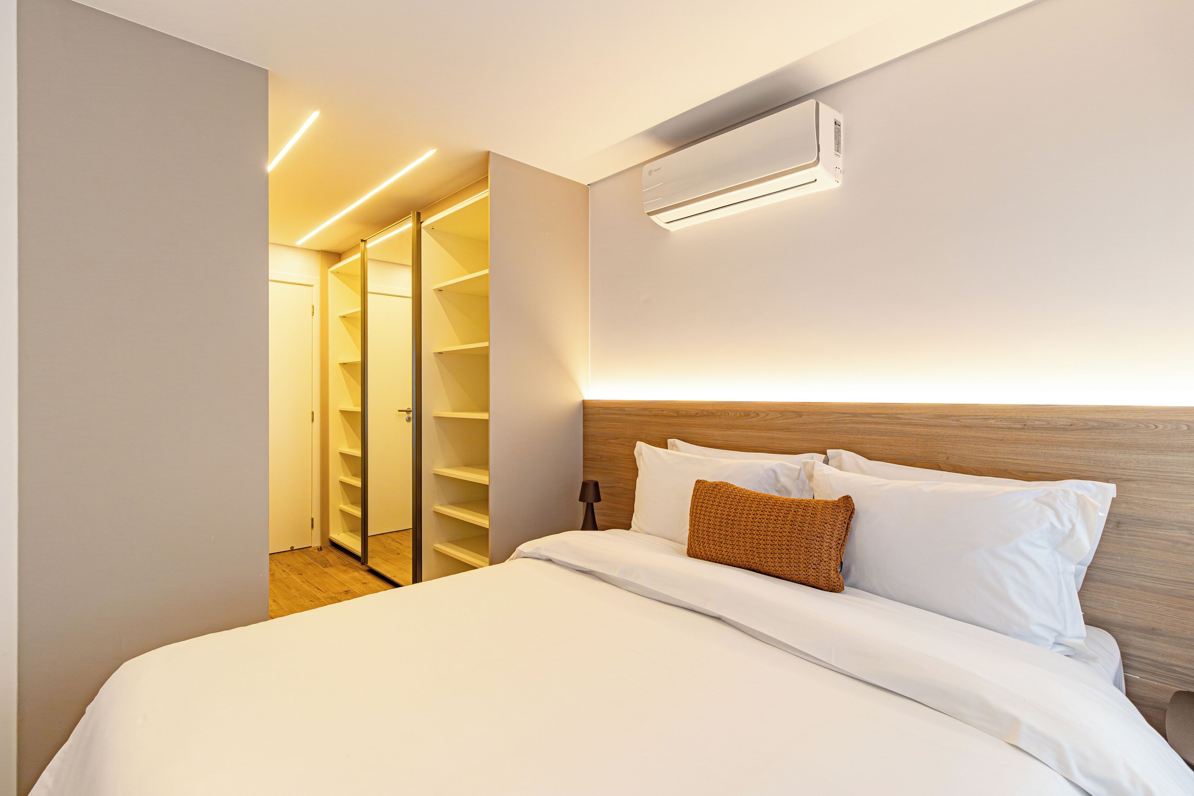 Luxury Apartment | In-room safe, individually furnished, free WiFi