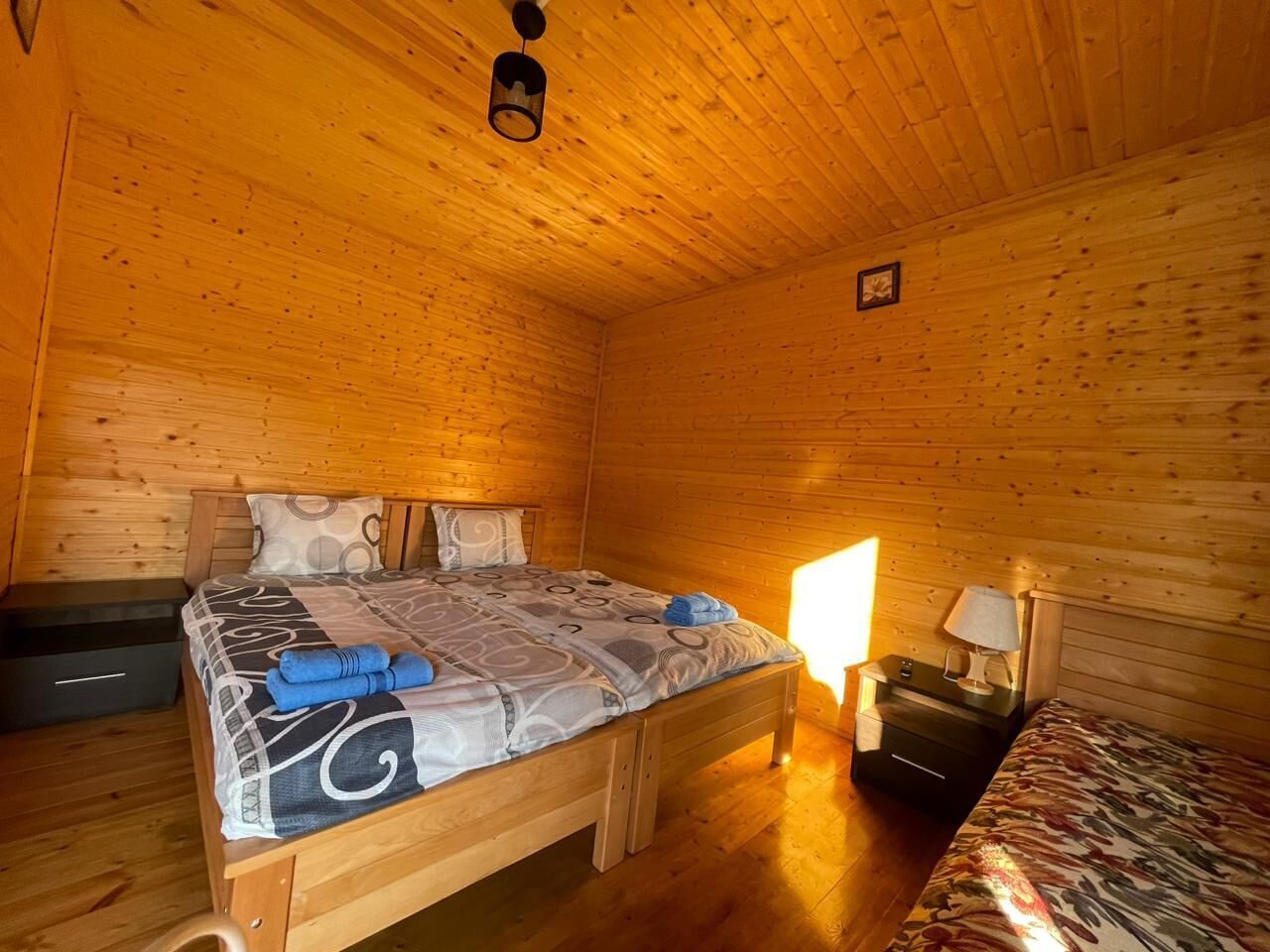 ノートパソコン用作業スペース、WiFi (無料)