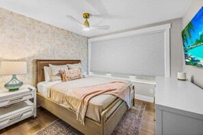 2 bedrooms, iron/ironing board, WiFi